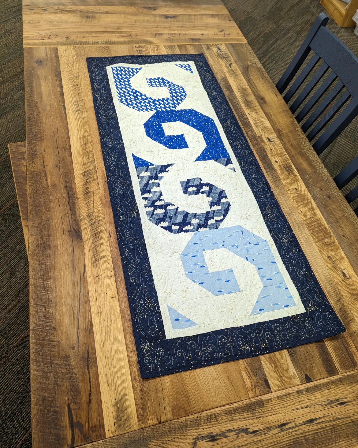 Whirlpools Table Runner