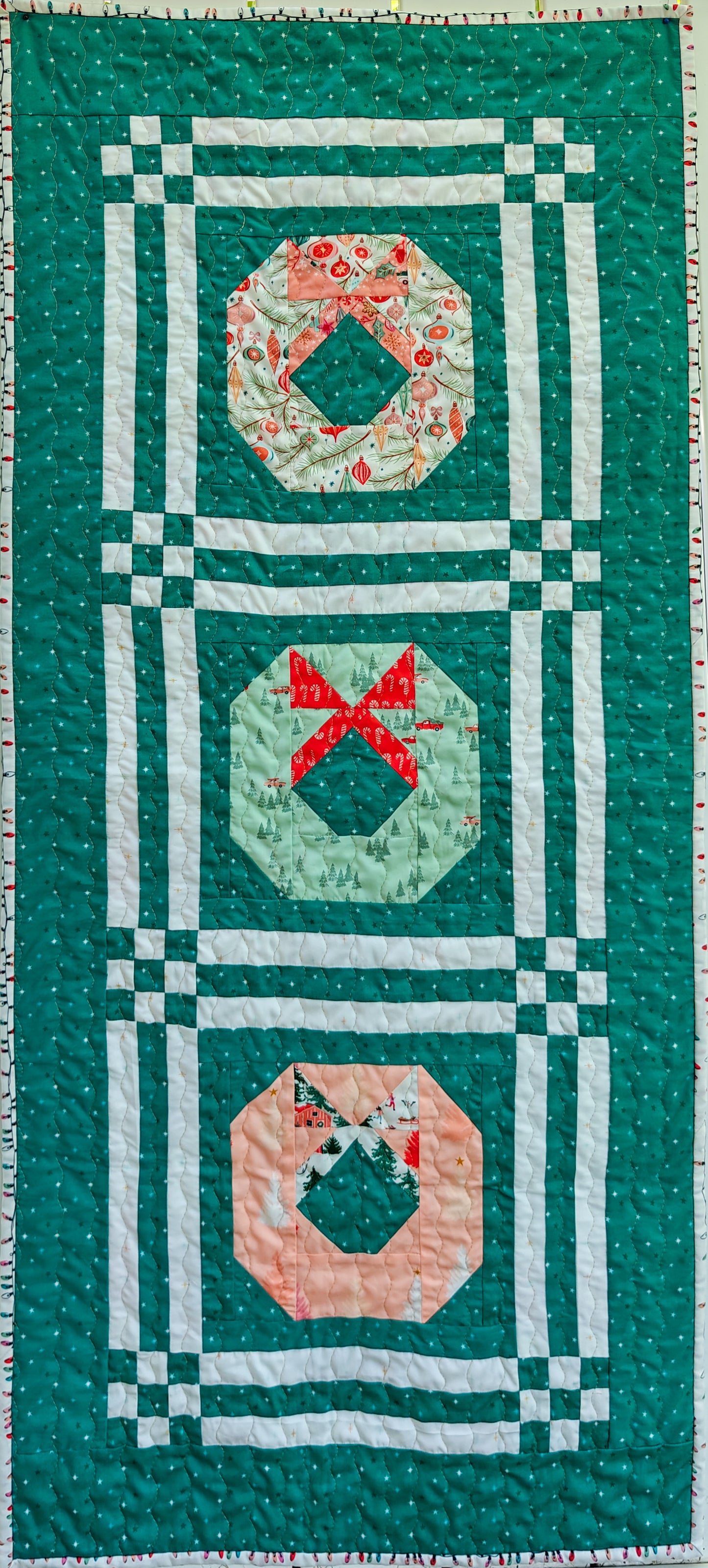 Tinsel Wreath Full Quilt Pattern