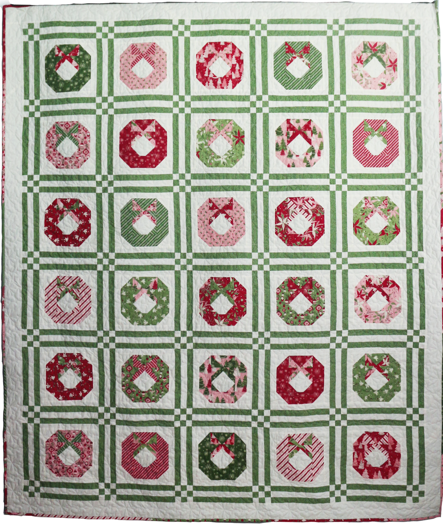 Tinsel Wreath Full Quilt Pattern