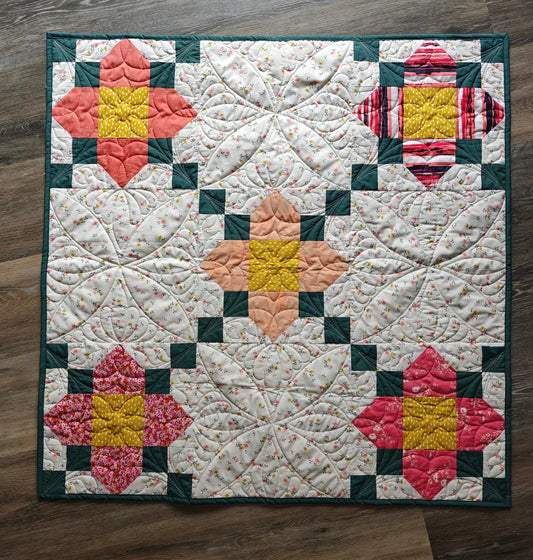 Posy Chain baby quilt