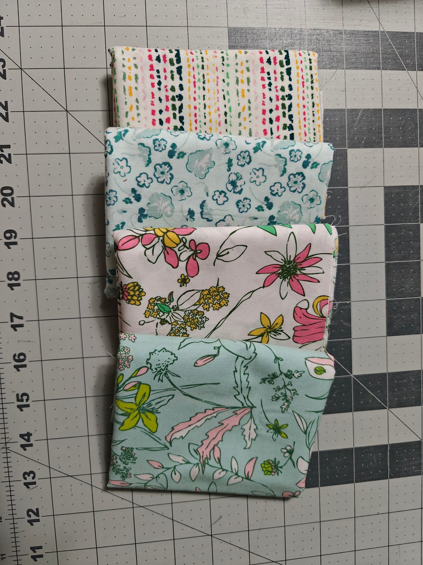 AGF Sharon Holland Signature half yard bundle (4 pieces)