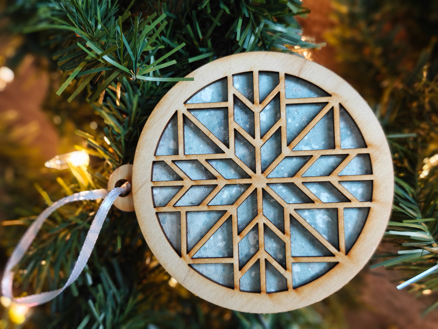 Wooden quilt ornament