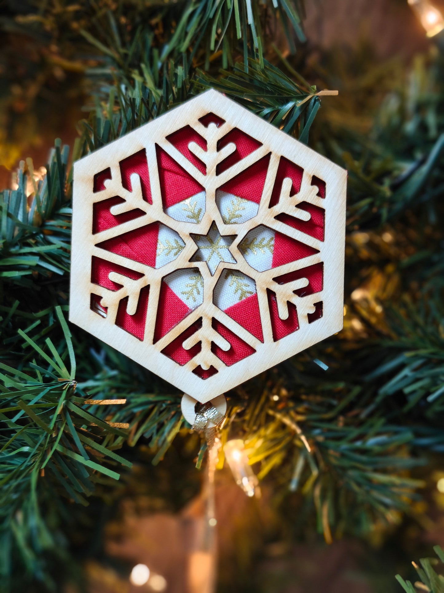 Wooden quilt ornament