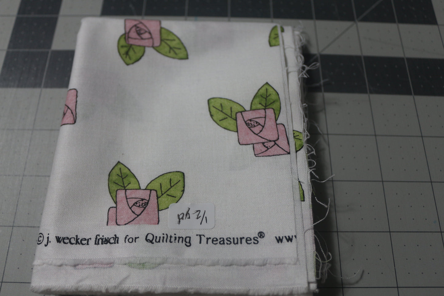 Quilting Treasures Roses half yard