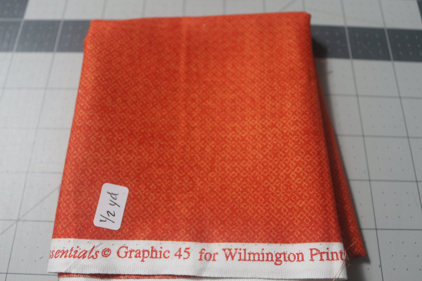 Wilmington Orange Blender - 1/2 yard