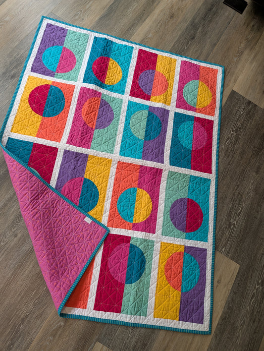 Full circle baby quilt