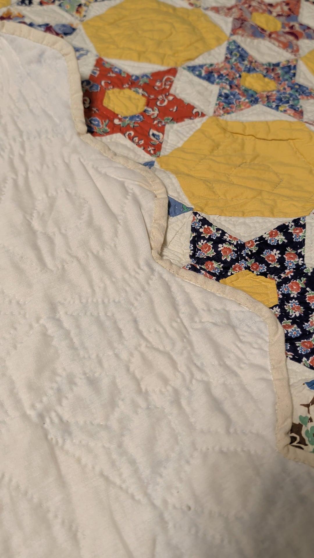 Vintage Hand-Quilted Star Quilt – Excellent Quality – 1930s/Feedsack-Style Prints – Yellow & Multi